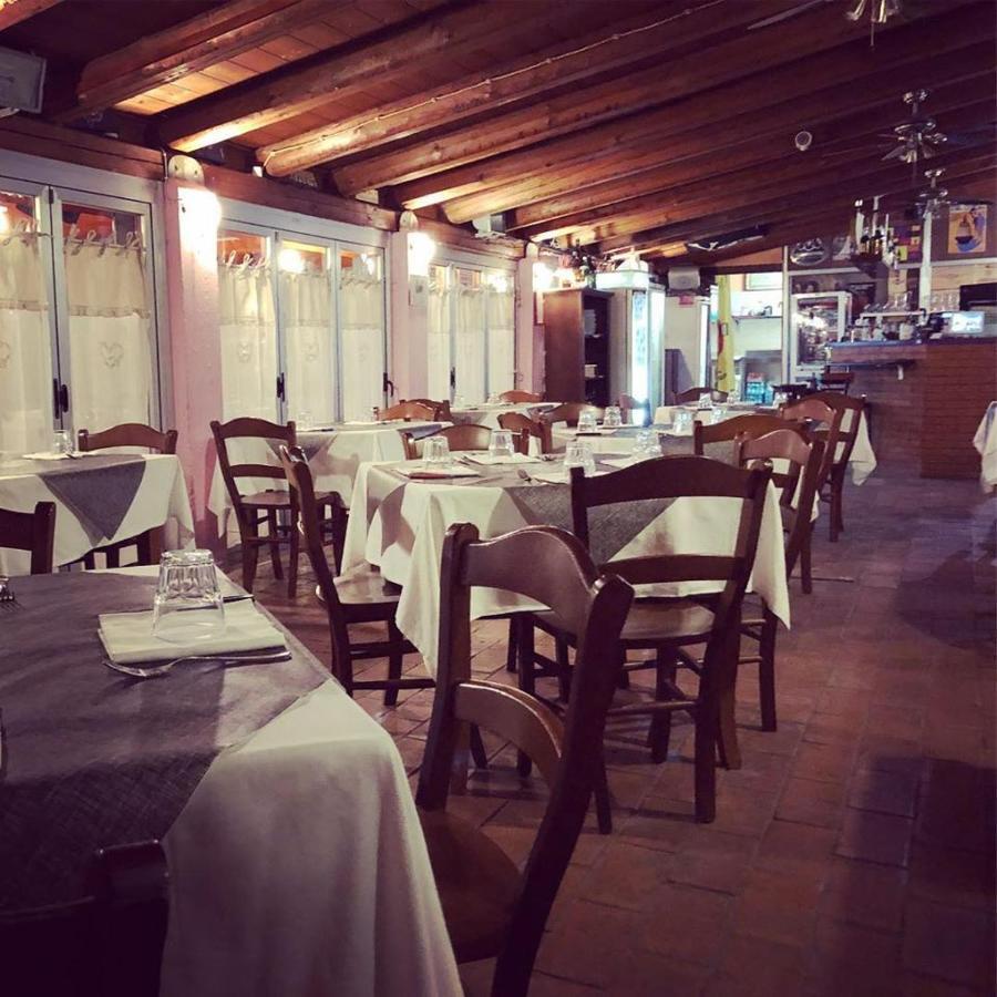 Locanda Del Tavolo Matto Potenza Picena Extérieur photo